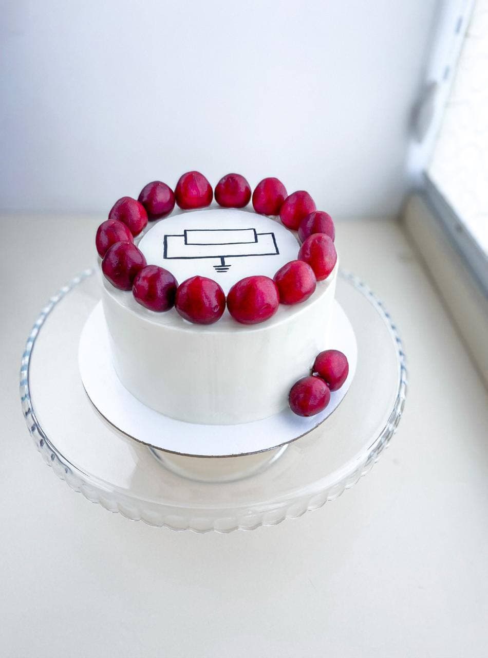 Молочная Девочка